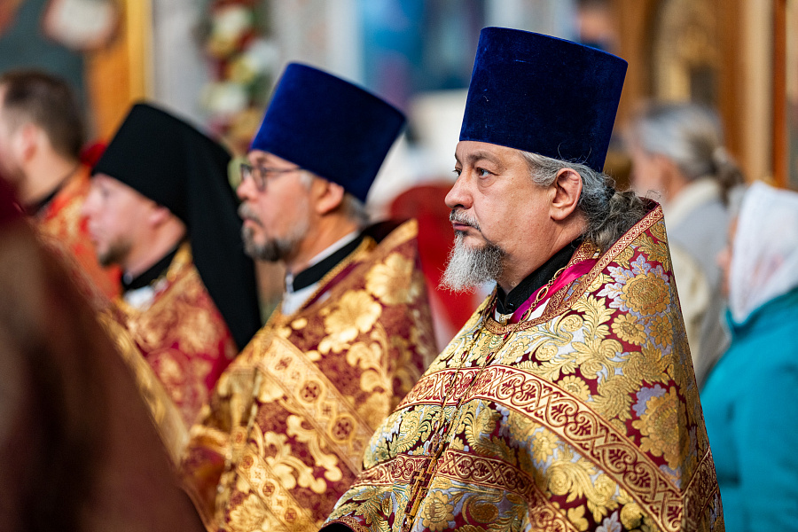 Архиерейское богослужение в храме мучеников Флора и Лавра села Ям г.о. Домодедово